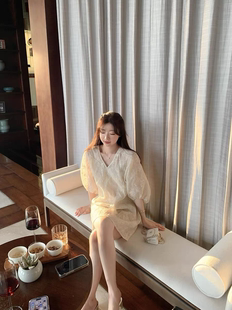 蝴蝶花纱 激光刺绣连衣裙女春夏新款精致重工V领短袖裙子