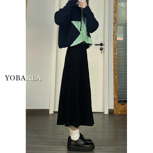 黑色毛呢A字中长显瘦遮胯半身裙
