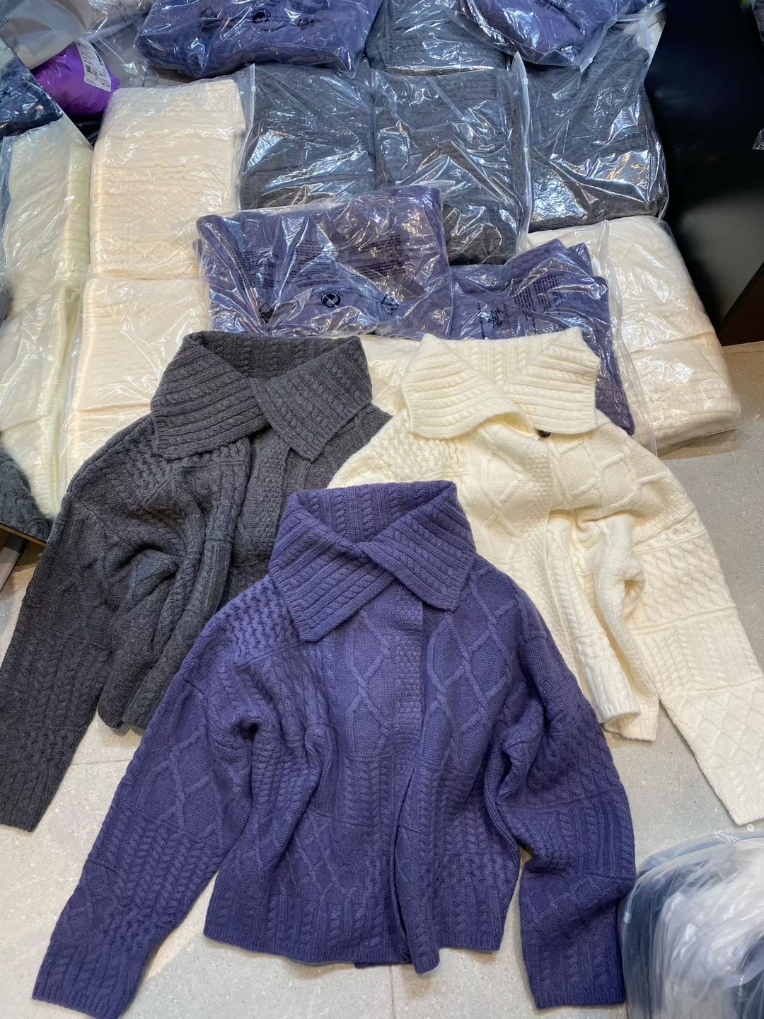 98153韩系秋冬新品翻领麻花针织开衫女宽松显瘦百搭羊毛毛衣外套