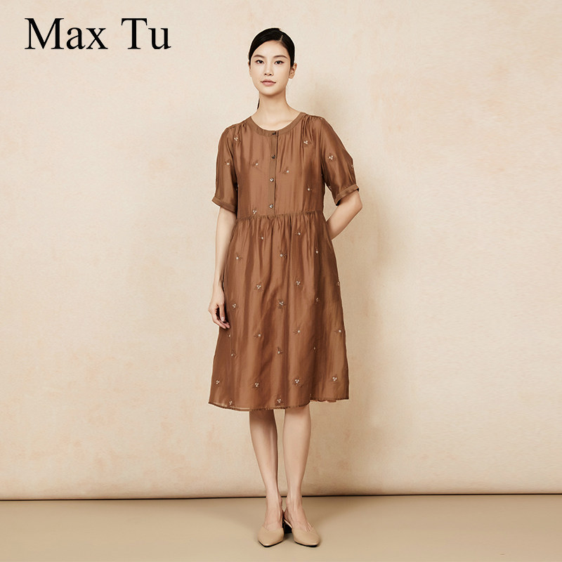 Max Tu女装2025夏新款宽松大码收腰显瘦时尚刺绣短袖亚麻连衣裙
