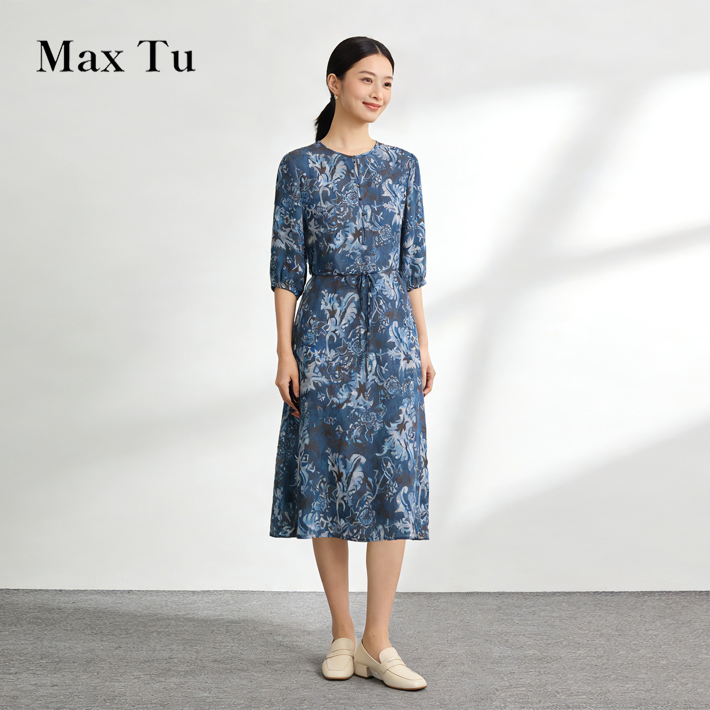 Max Tu女装2026春夏A字裙通勤风气质设计感水洗苎麻中袖连衣裙