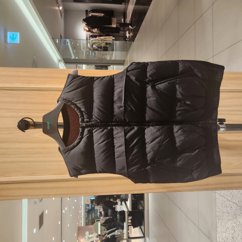 全韩百货 BENETTON 韩国代购2025冬 马夹 BAPDE3-561 5K27