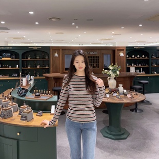 全韩VISIT NEWYORK 韩代25秋打底衫 5I03 VB9LT70 小珍推荐