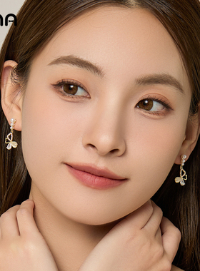 ona春夏气质蝴蝶耳环女精致少女感耳坠人造珍珠925银针高级感耳饰