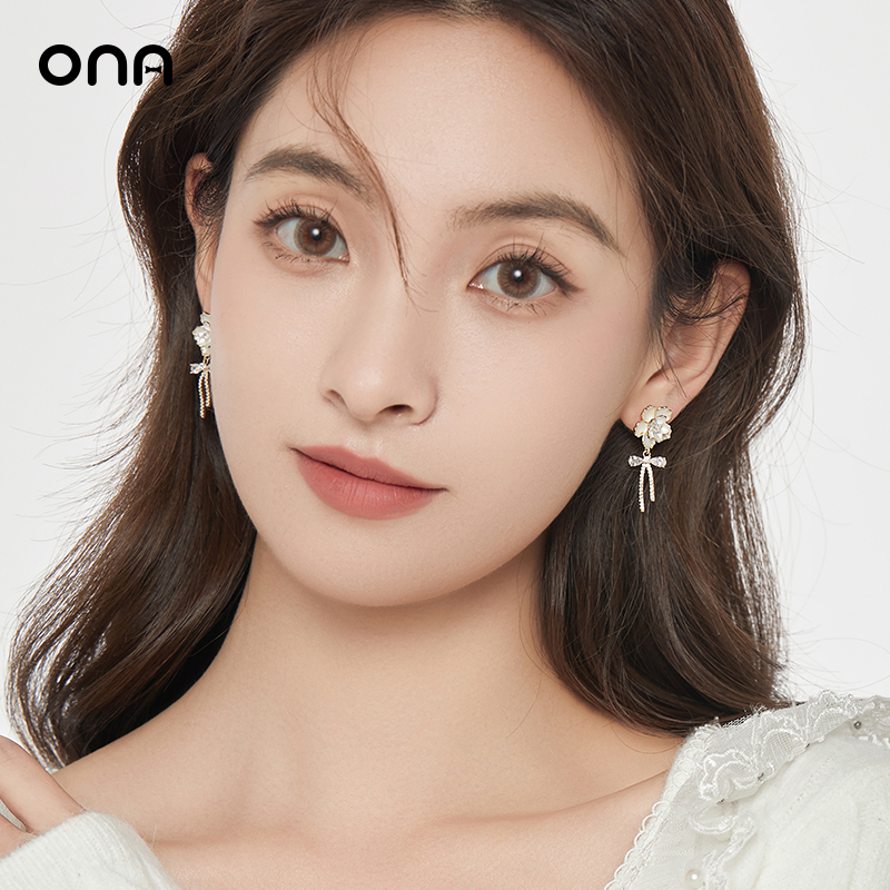 ona山茶花甜美温柔耳环女
