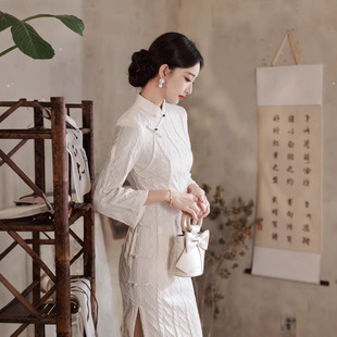 苏州新中式改良旗袍女秋冬季白色小个子冬天订婚礼服日常可穿2025