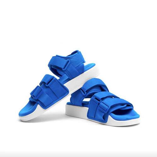 adidas三叶草沙滩魔术贴凉鞋