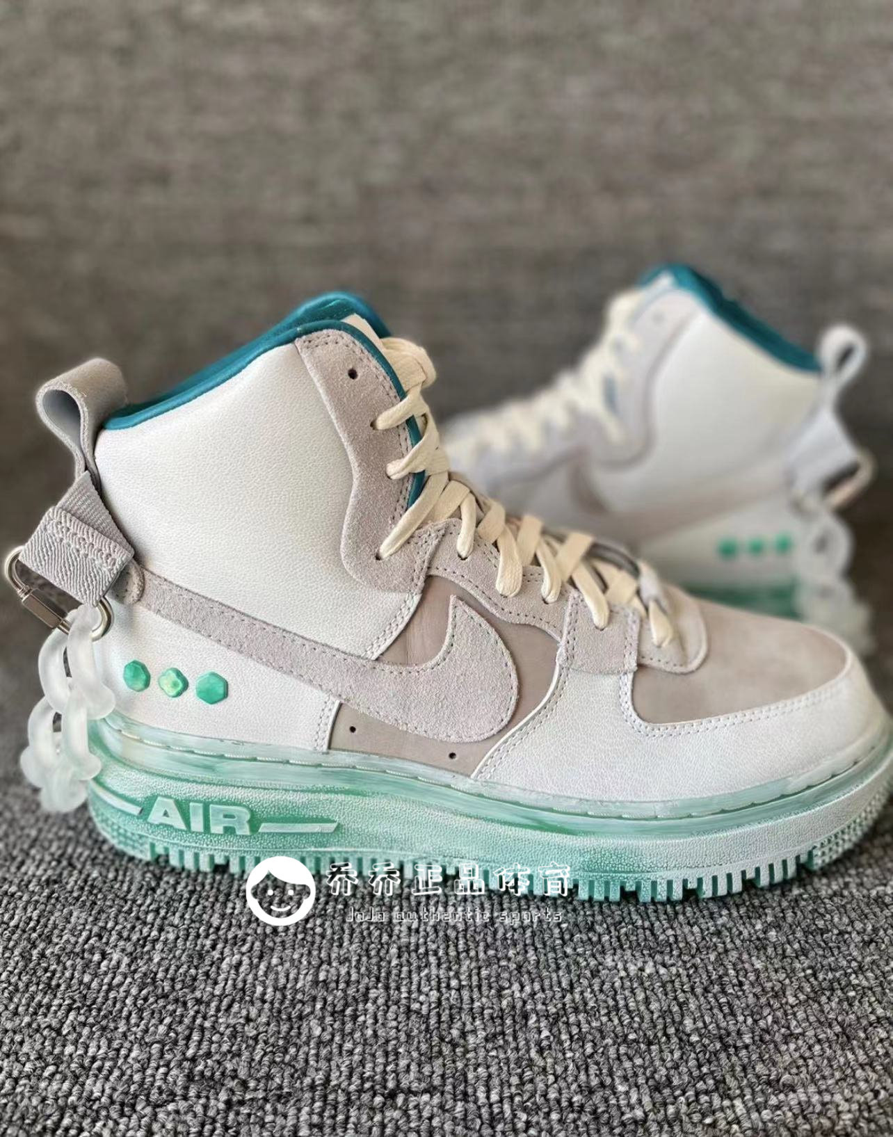 Nike耐克 女鞋春季新款AF1运动休闲时尚高帮板鞋DQ5358-043