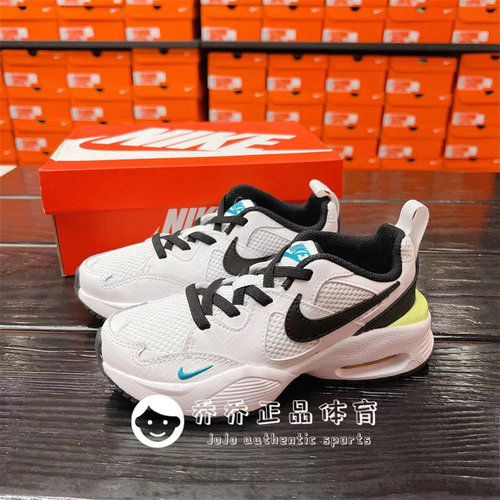 耐克Nike透气休闲跑步鞋