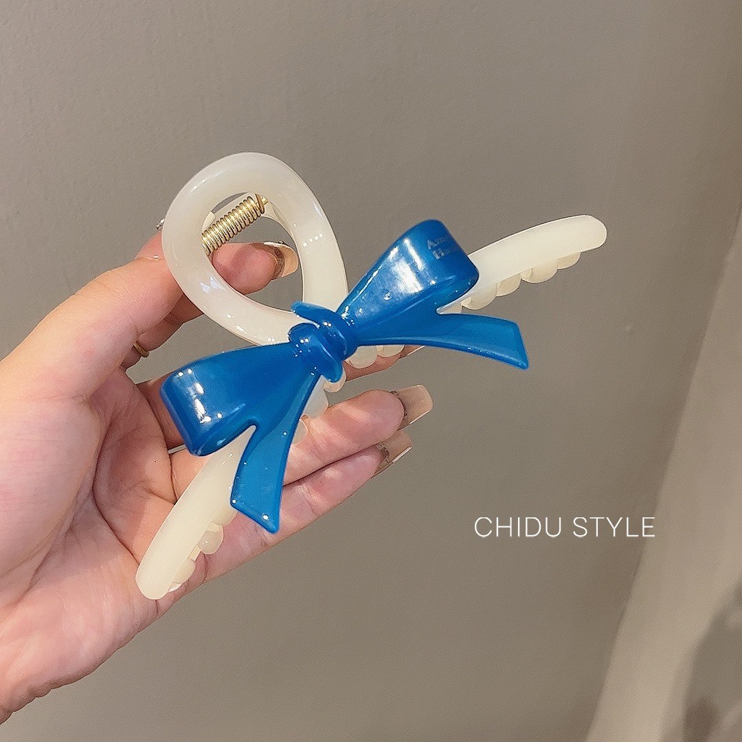 克莱因蓝单面蝴蝶结好看不撞款新款颜色高级感盘发鲨鱼夹马尾抓夹