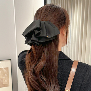 黑色金标缎面裙摆弹簧夹发夹女高级感洋气半扎发抓夹后脑勺顶夹