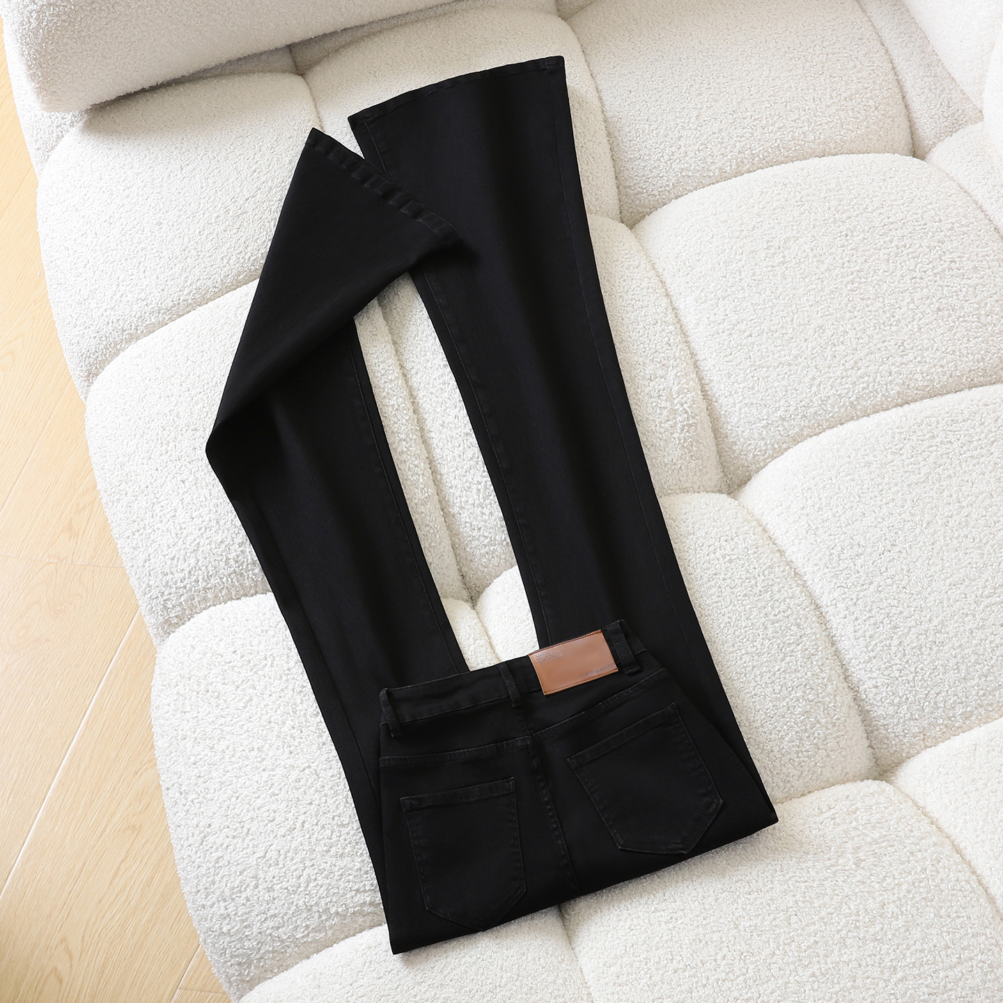 黑色紧身微喇牛仔裤女2025秋冬高腰修身显瘦弹力加绒小个子马蹄裤