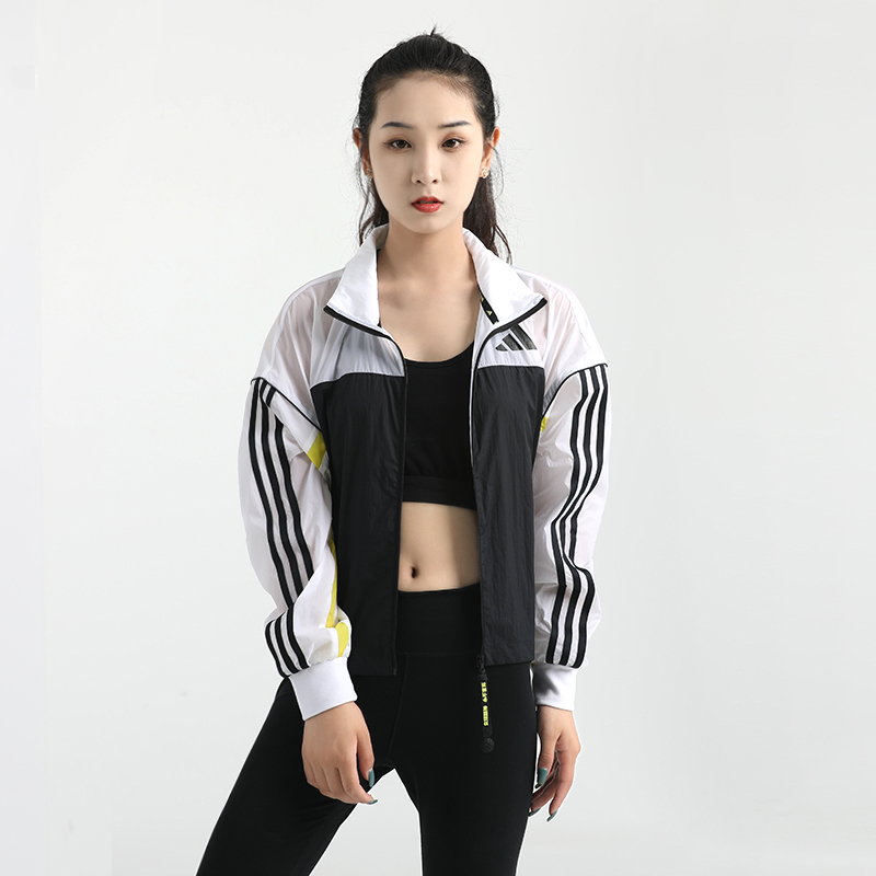 Adidas阿迪达斯女装2021秋季官网旗舰正品连帽夹克外套女GF0132