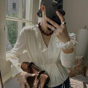 TOP家 法式 复古塔克褶v领系结显瘦长袖 上衣女 浪漫减龄