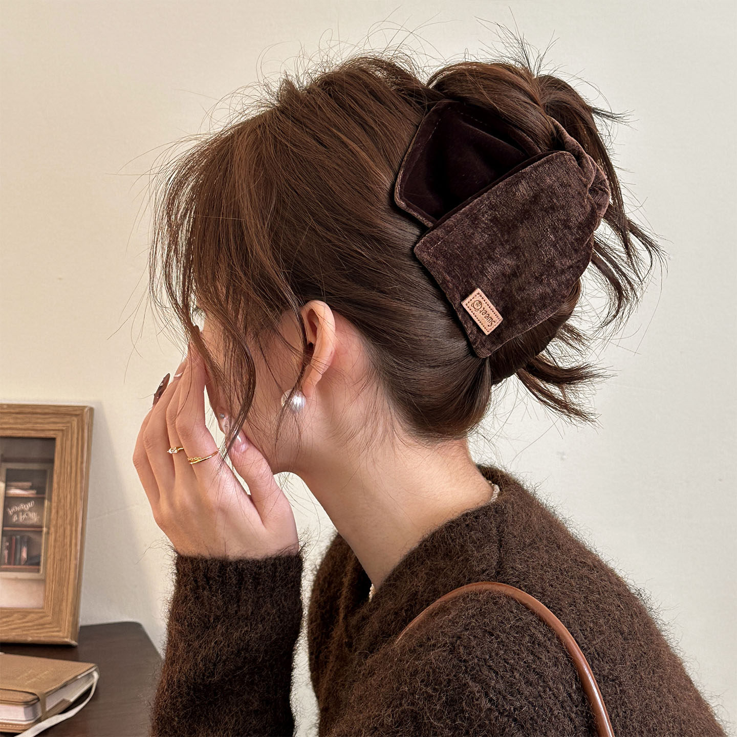 复古丝绒三角抓夹女高级感2025新款高端后脑勺盘发大号鲨鱼夹发卡,饰品/流行首饰/时尚饰品新,发饰,淘宝优惠券,粉丝福利购,淘宝优惠卷