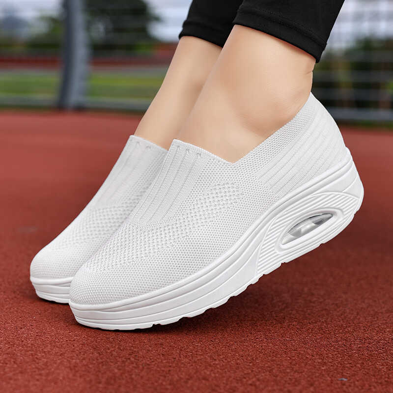 懒人一脚蹬休闲增高网面鞋厚底