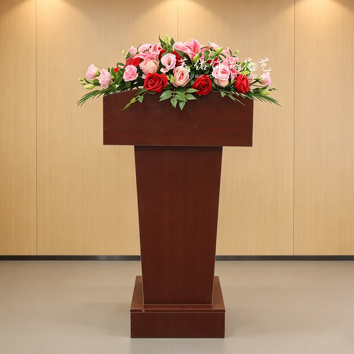 仿真花玫瑰百合混搭花束商务演讲台装饰花艺摆件婚庆签到台布置花