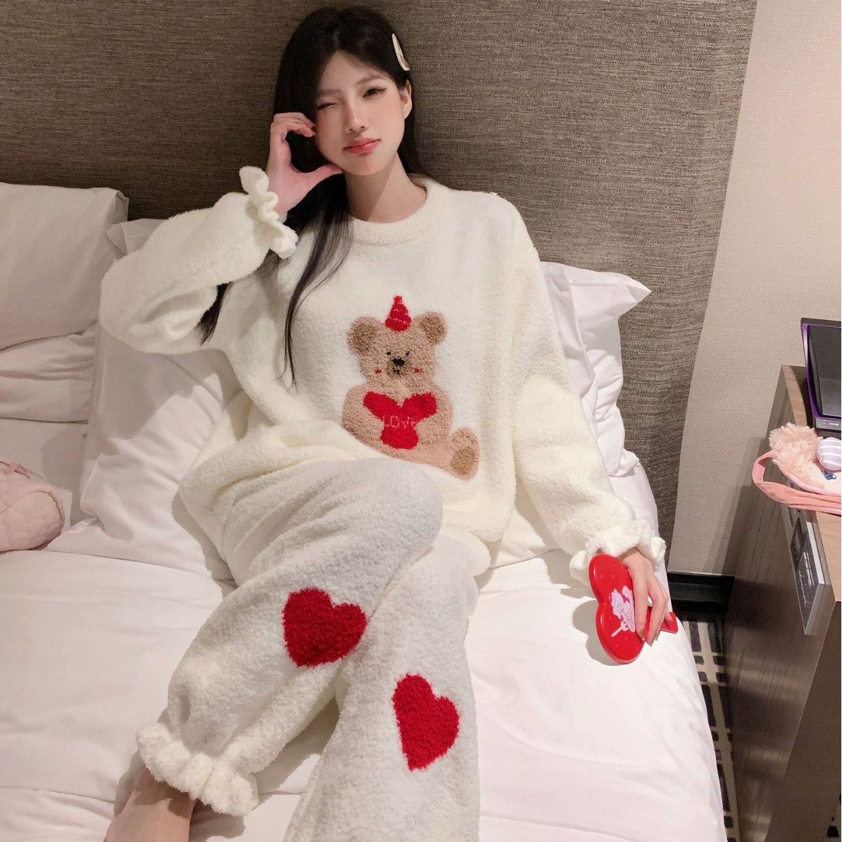 卡通小熊甜美可爱睡衣宽松外穿圆领套头软糯加厚慵懒风女家居服,女士内衣/男士内衣/家居服,睡袍/浴袍,淘宝优惠券,粉丝福利购,淘宝优惠卷