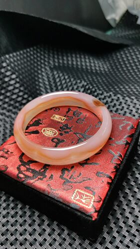 包邮/天然巴西红玛瑙腰缠万贯玛瑙手镯/缠丝玉髓手环/圈口60