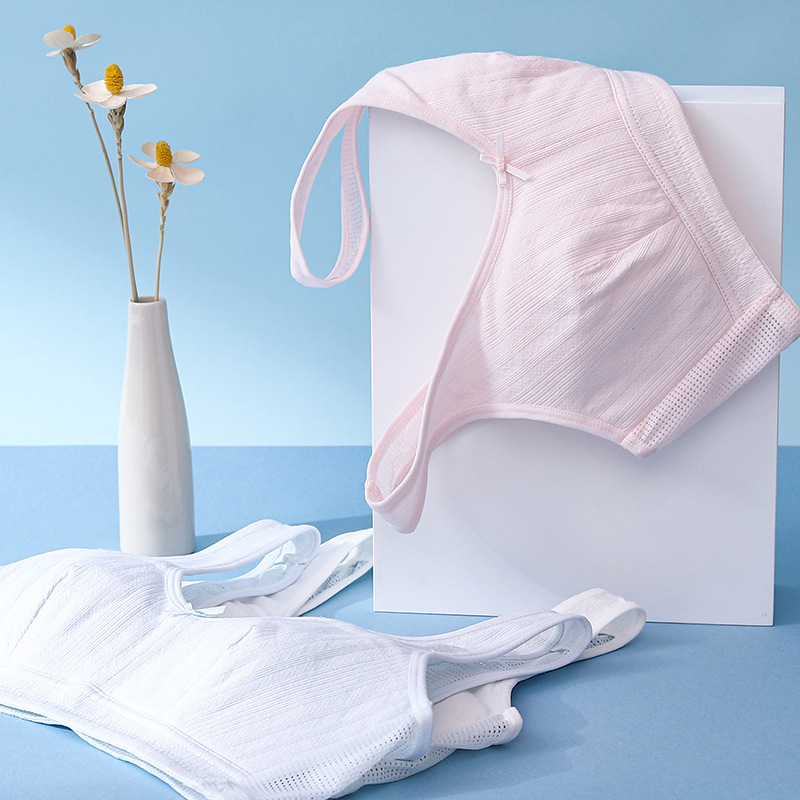 少女内衣发育期阶段中学生背心