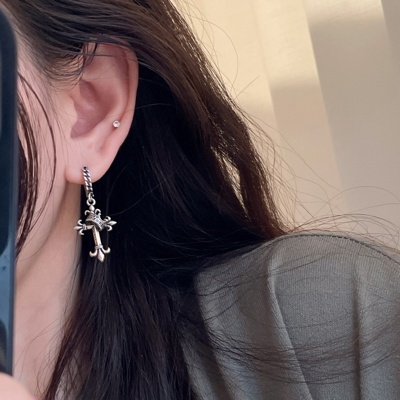 皇冠克罗十字架耳环女耳扣