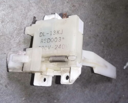 适用日立洗衣机门锁DL-13KD DL-13KF DL-13KJ DL-31童锁开关