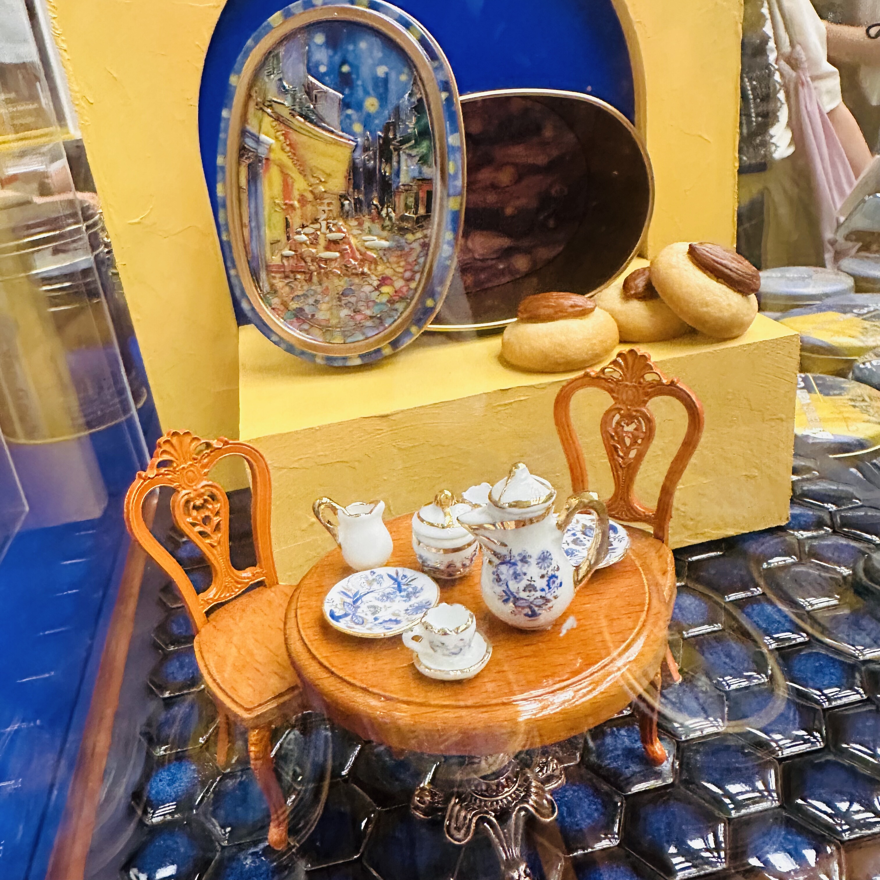 【先行发售】梵高夜晚咖啡馆 限定玻璃画铁罐 日本Aoyama青山