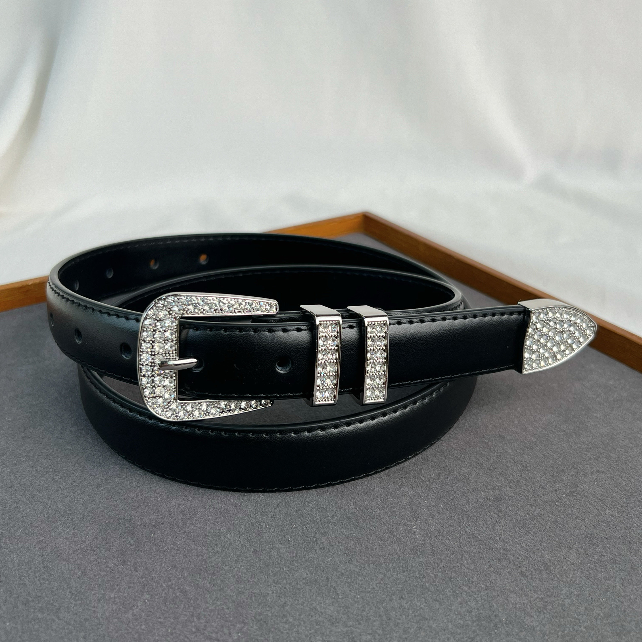 24新款潮奢感女士复古二层牛皮水钻腰带百搭高级感装饰皮带配裤子 - SHI5十点五腰带出品