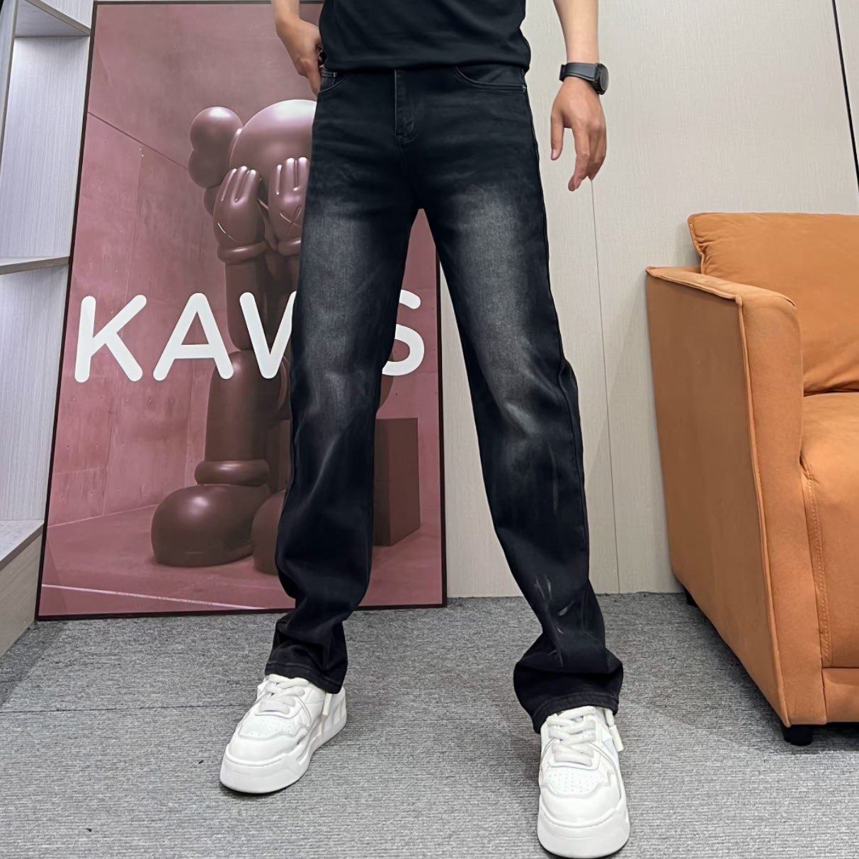 设计款做旧牛仔裤男黑灰色修身小直筒长裤新款潮流弹力休闲裤子男