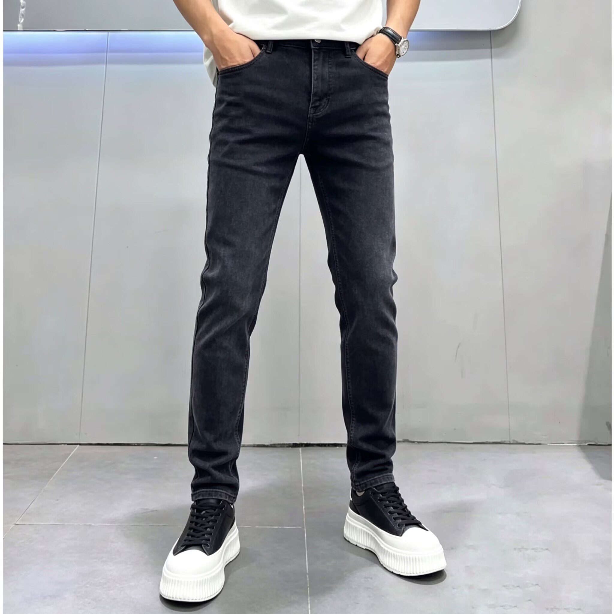 高级感烟灰色牛仔裤男修身小脚长裤2026秋季新款韩版弹力休闲裤子