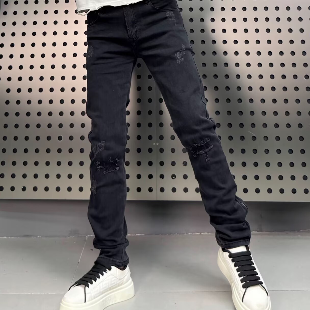 设计款刮烂牛仔裤男黑灰色修身