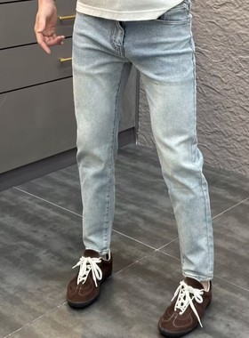 浅蓝色牛仔裤男修身小脚2025夏季新款韩版潮流弹力净版纯色休闲裤