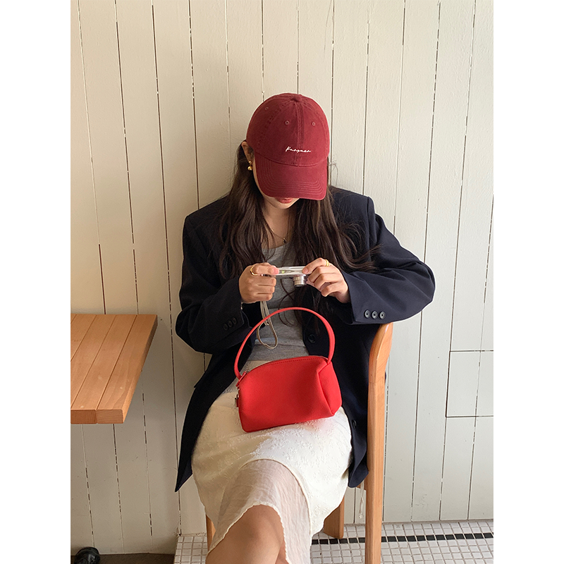 芝士商店~安可拉红棒球帽女2026新款秋冬季显脸小帽子韩系鸭舌帽