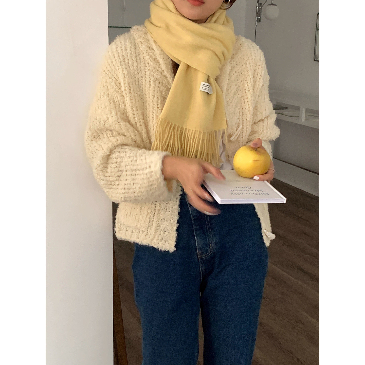 定制款~韩国东大门纯羊毛流苏围巾女秋冬高级感淡黄色围脖披肩ins