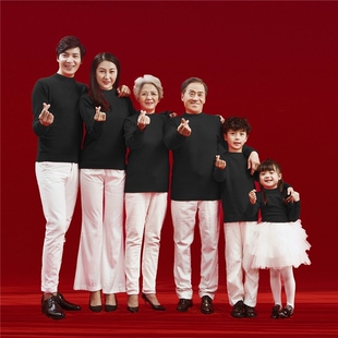 韩新款全家福亲子装拍p照服装红色毛衣一家六口亲子艺术照儿童摄