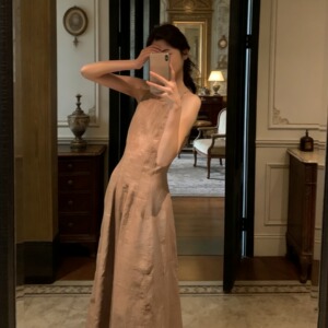 尺寸已更新 法式气质复古优雅显瘦百搭线条感收腰无袖连衣裙