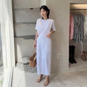 韩国chic 松弛设计感 后背排扣假两件慵懒风连衣裙