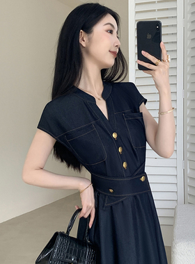 纯色修身显瘦连衣裙女2026春季新款收腰气质通勤长裙子D1833