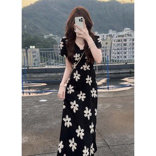 V领显瘦复古优雅裙子D3070 气质碎花连衣裙2025新款 法式 气质时尚