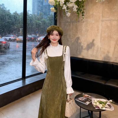 2025秋冬新款百搭法式复古长袖毛呢修身连衣裙女装绿色裙子D4027