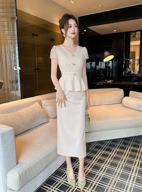 有里布婚宴礼服裙2026夏季新款女高贵气质V领连衣裙D5288