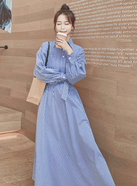 蓝色条纹长袖衬衫连衣裙女中长款2025新款法式设计感修身裙子6615