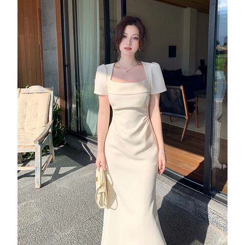 有里布2026夏季新款法式优雅气质显瘦短袖收腰连衣裙女礼服D9204