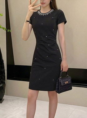 2026新款气质轻奢自然微皱掐腰裙显瘦夏季修身连衣裙D4865