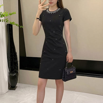 2026新款气质轻奢自然微皱掐腰裙显瘦夏季修身连衣裙D4865