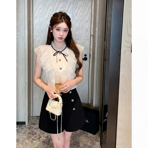 两件套2026夏新款女淡人系时尚韩版设计感小众上衣短裤套装D5788