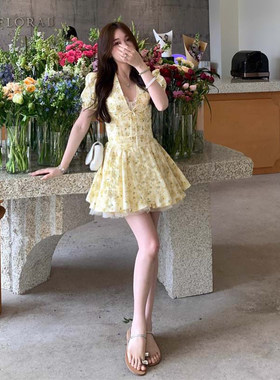 有里布2026夏季新款女法式田园风碎花连衣裙蓬蓬裙气质穿搭D2848