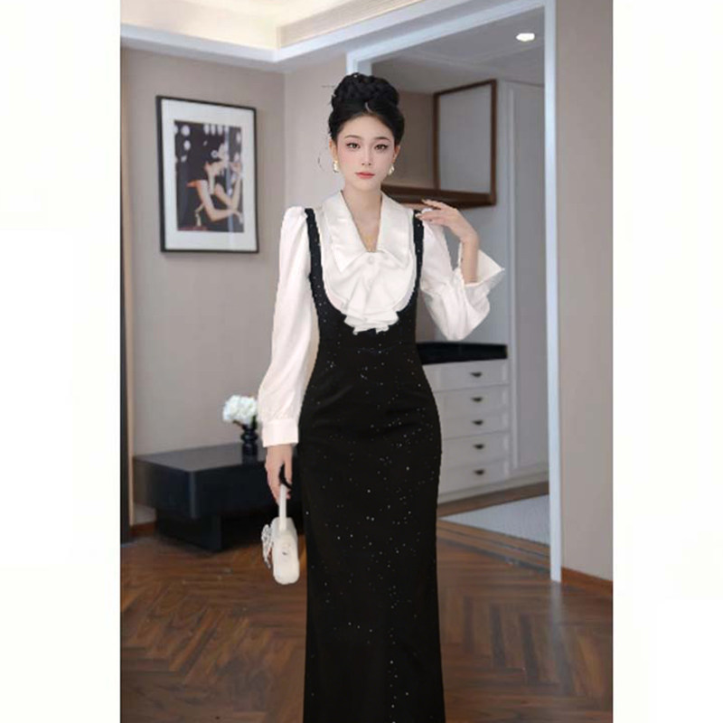 2026春季新款极简风拼接套头减龄背带裙法式时尚气质连衣裙D4875