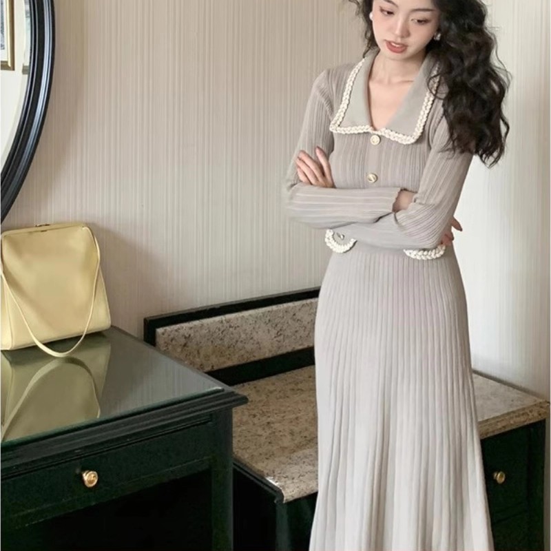 小香风复古翻领显瘦连衣裙女2025秋季新款高腰打底长裙D4182