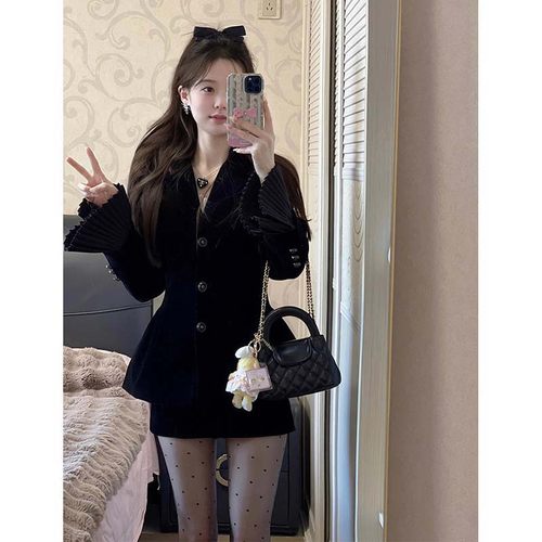 2025秋季新款有里布送胸针喇叭袖西装外套上衣套装裙两件套LJ0060